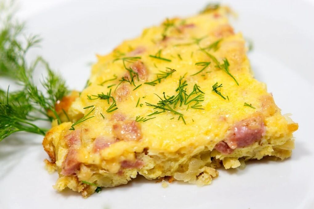 Omeletu so šunkou možno zaradiť do denného menu Dukanovej diéty